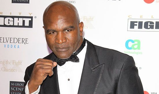 Evander Holyfield Hang Up His Boxing Gloves