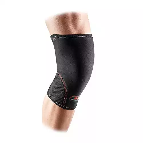 McDavid 401 Neoprene Knee Support (Black, Medium)
